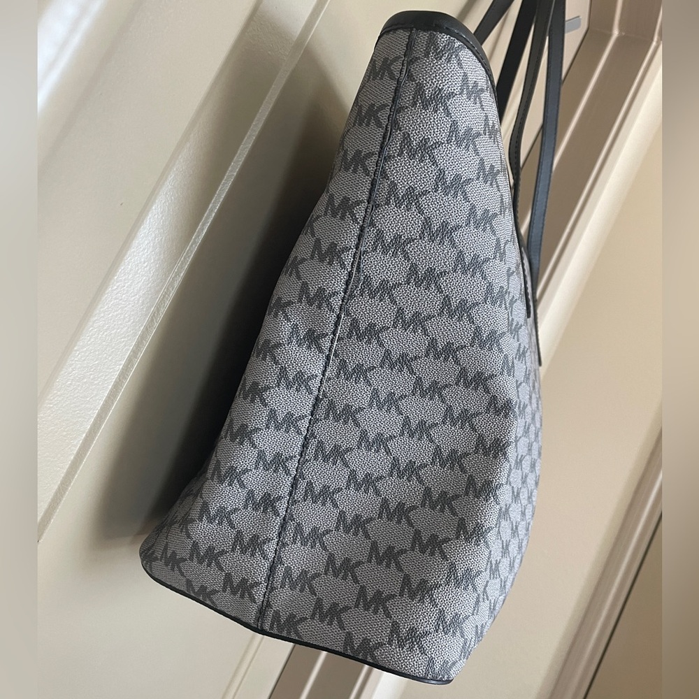 Michael Kors Emry Tote View 5